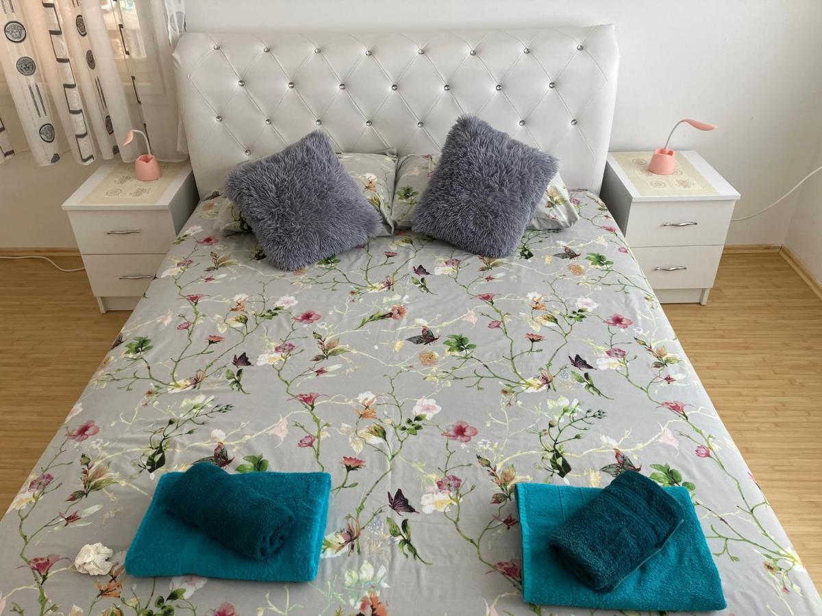 Apartamani Evelin Veliko Gradište Esterno foto